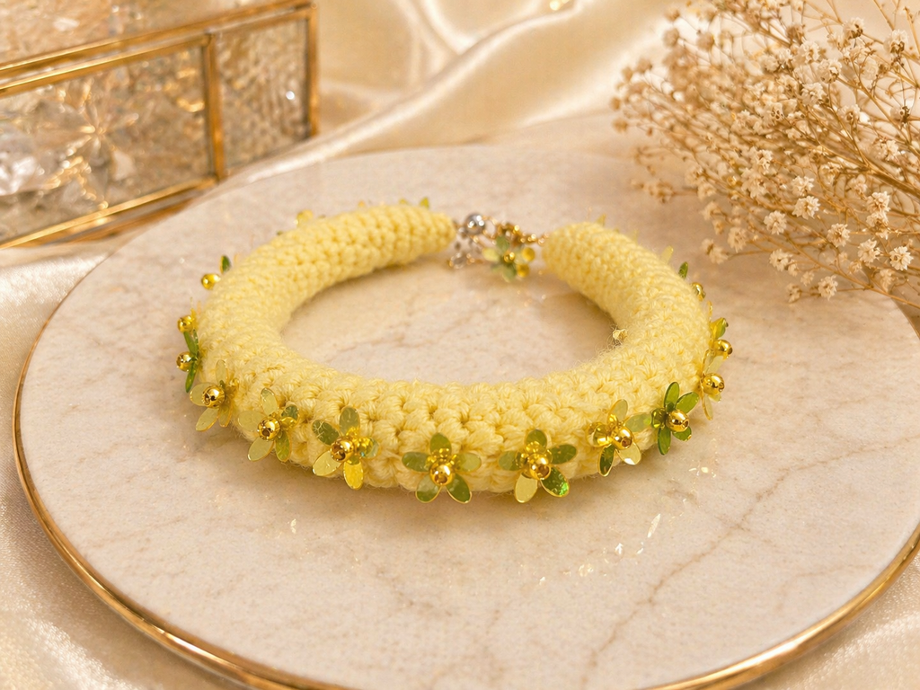 crochet bangle bracelet showing floral bead detailing